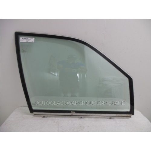 MERCEDES 140 SERIES - 1/1992 TO 1/1999 - 4DR SEDAN - RIGHT SIDE FRONT DOOR GLASS - NEW