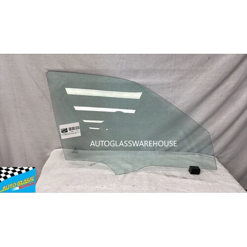 PEUGEOT 406 - 9/1996 to 8/2004 - 4DR SEDAN/5DR WAGON - RIGHT SIDE FRONT DOOR GLASS (1 hole at bottom - 1 hole at top) - NEW
