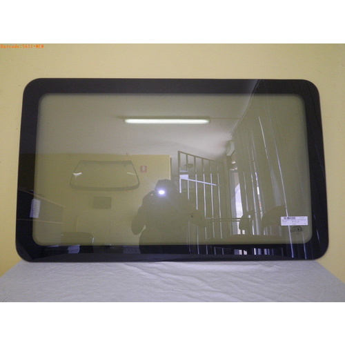 MERCEDES SPRINTER - 2/1998 to 8/2006 - VAN- LEFT SIDE FRONT BONDED FIXED WINDOW GLASS - 1040X630 - NEW