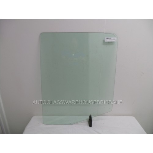 IVECO EUROCARGO 2000 ML75/170 - 11/1998 to 2004 - TRUCK - LEFT SIDE FRONT DOOR GLASS - 1 HOLE - NEW