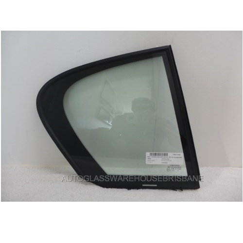 BMW 1 SERIES F20 - 10/2011 TO 10/2019 - 5DR HATCH - DRIVER - RIGHT SIDE REAR QUARTER GLASS - ENCAPSULATED - GREEN - CALL FOR STOCK - NEW