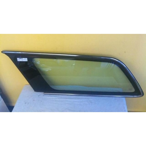 MITSUBISHI MAGNA TE/TF/TH/TJ/TL - 4/1996 TO 8/2005 - 4DR WAGON - LEFT SIDE CARGO GLASS (CHROME MOULD) - (Second-hand)