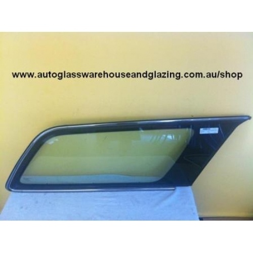 MITSUBISHI MAGNA TE/TF/TH/TJ/TL - 4/1996 TO 8/2005 - 4DR WAGON - RIGHT SIDE CARGO GLASS (CHROME MOULD) - (Second-hand)