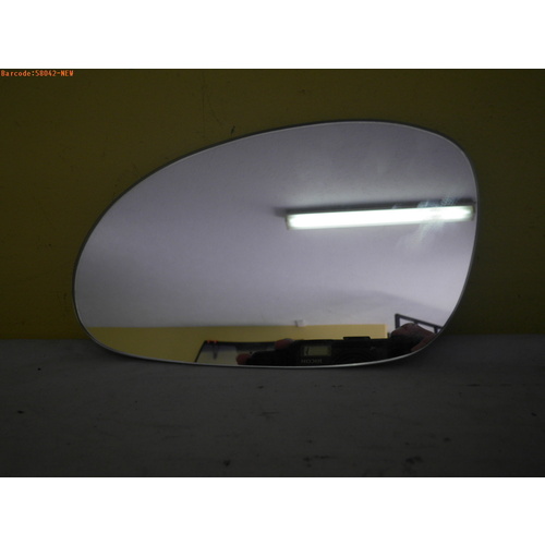 HOLDEN COMMODORE VT/VX/VU - 1997 TO 2002 - SED/WAG/UTE - PASSENGERS - LEFT SIDE MIRROR - FLAT GLASS ONLY - 175MM X 108MM - NEW