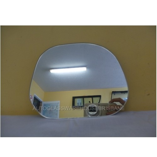 MITSUBISHI DELICA SPACEGEAR L400 - 9/1994 TO 1/2007 - VAN - LEFT SIDE MIRROR - FLAT GLASS ONLY - 196mm WIDE X 156mm - NEW