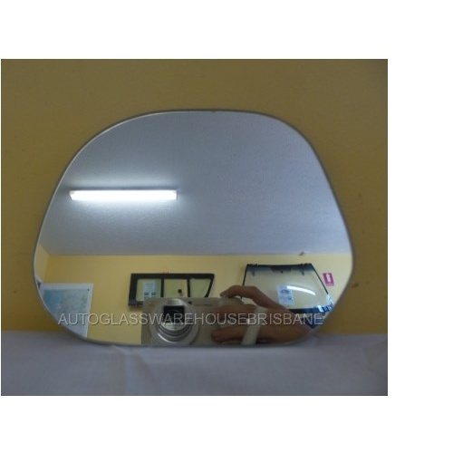 MITSUBISHI STARWAGON DELICA -  9/1994 to 1/2007 - 5DR WAGON - RIGHT SIDE MIRROR - FLAT GLASS ONLY - 196mm wide X 156mm - NEW