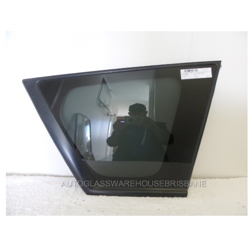 MITSUBISHI OUTLANDER ZG/ZH -10/2006 to 11/2012 - 5DR WAGON - DRIVER - RIGHT SIDE - REAR CARGO GLASS - ENCAPSULATED - PRIVACY - (Second-hand)
