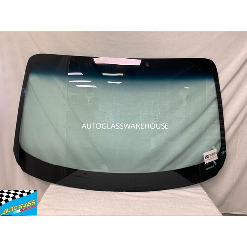 BMW 1 SERIES F20 - 10/2011 TO 10/2019 - 5DR HATCH - FRONT WINDSCREEN GLASS - SHORT MIRROR BUTTON PATCH 95MM - CALL FOR STOCK - NEW