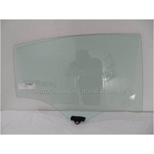 KIA CERATO YD - 4/2013 to 3/2018 - 4DR SEDAN - RIGHT SIDE REAR DOOR GLASS - GREEN - WITH FITTING - NEW