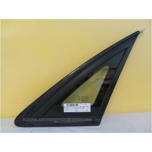 HOLDEN CAPRICE WM - 08/2006 TO 04/2013 - 4DR SEDAN - DRIVER - RIGHT SIDE REAR OPERA GLASS  - WITH  ENCAPSULATION, CHROME MOULDING - NEW