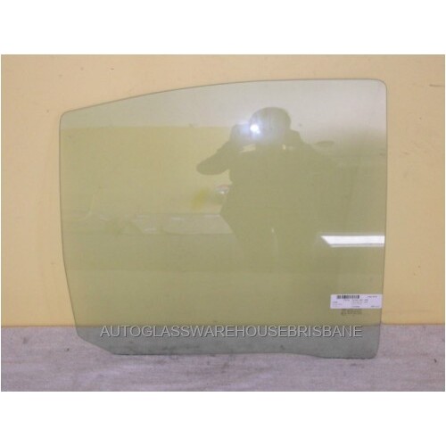 FORD FAIRMONT AU AU11 - 9/1998 TO 1/2002 - 4DR SEDAN - RIGHT SIDE REAR DOOR GLASS - WITH FITTING - NEW