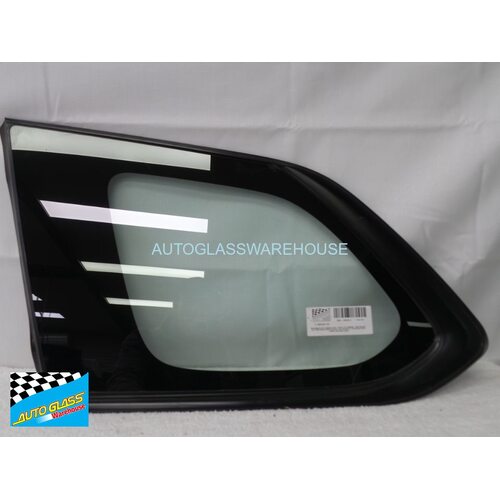 MITSUBISHI OUTLANDER ZJ/ZK - 11/2012 TO 10/2021 - 5DR WAGON - LEFT SIDE REAR CARGO GLASS - BLACK MOULD - ENCAPSULATED - GREEN - (SECOND-HAND) 