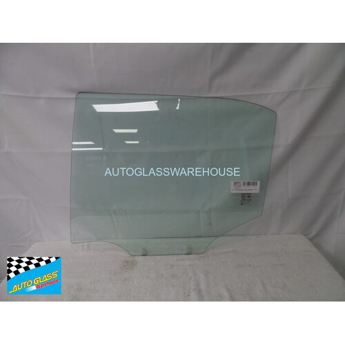 MG MG3 - 06/2017 to CURRENT - 5DR HATCH - PASSENGERS - LEFT SIDE REAR DOOR GLASS - 2 HOLES - (SECOND HAND)