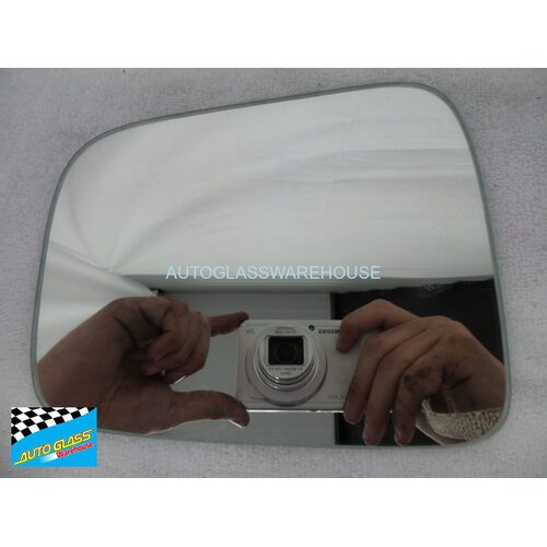 NISSAN ELGRANDE E51 - 2004 to 2011 - PEOPLE MOVER - DRIVERS - RIGHT SIDE MIRROR - FLAT GLASS ONLY - 171H x 141W - NEW