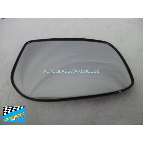 SUITABLE FOR TOYOTA YARIS NCP93R - 2/2006 TO 12/2016 - 4DR SEDAN - DRIVERS - RIGHT SIDE MIRROR - WITH BACKING PLATE - R1400 - (SECOND-HAND)