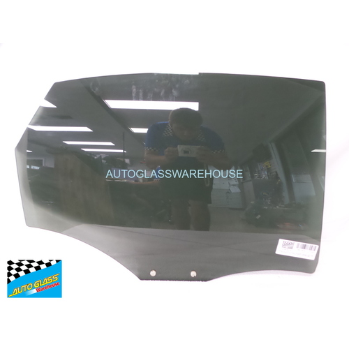 AUDI A6 C7 4G - 07/2011 to 12/2018 - 4DR SEDAN - DRIVERS - RIGHT SIDE REAR DOOR GLASS - 2 HOLES - PRIVACY - (SECOND-HAND)