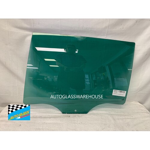 SKODA SUPERB 3T - 5/2010 to 8/2014 - 4DR WAGON - DRIVER - RIGHT SIDE REAR DOOR GLASS - DARK GREEN TINT - (Second-Hand)