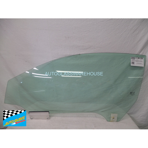 HOLDEN ASTRA AH - 10/2004 to 12/2009 - 2DR CONVERTIBLE - PASSENGERS - LEFT SIDE FRONT DOOR GLASS - WITH FITTINGS - GREEN - NEW