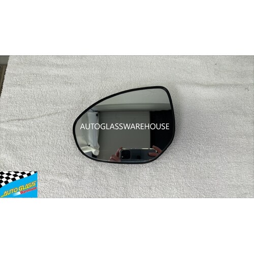 MAZDA 6 GH - 1/2008 to 12/2012 - 4DR SEDAN - PASSENGER - LEFT SIDE MIRROR - CURVED GLASS - WITH BACKING PLATE - D651 >PP< - (SECOND-HAND)