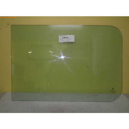 KENWORTH SAR- W SERIES TRUCK 1/1965 TO CURRENT - 1/2 FRONT WINDSCREEN GLASS - INTERCHANGEABLE - NEW