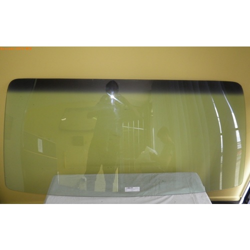 FORD TRADER - 7/1989 to 1/2000 - TRUCK (NARROW CAB) - FRONT WINDSCREEN GLASS - 700H x 1532W - NEW