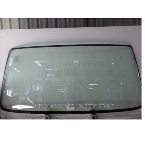 MITSUBISHI FIGHTER FK/FM/FN SERIES - 10/1995 TO CURRENT - TRUCK - FRONT WINDSCREEN GLASS - 1926 X 856 - NEW ** 