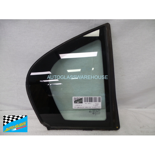 HOLDEN COMMODORE VE/VF - 8/2006 to 10/2017 - 4DR SEDAN - DRIVERS - RIGHT SIDE REAR QUARTER GLASS - (SECOND-HAND)