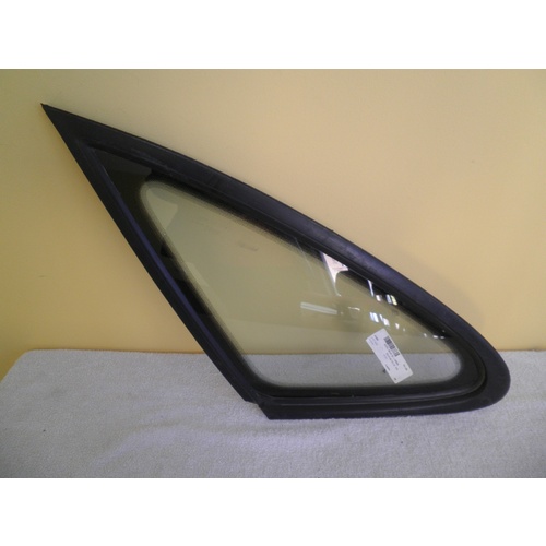 FORD TELSTAR TX5 AX/AY - 2/1992 to 6/1996 - 5DR HATCH - LEFT SIDE REAR OPERA GLASS - (SECOND-HAND)